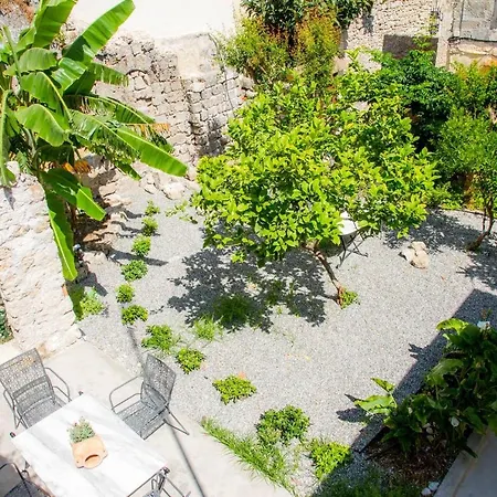 Aramis Boutique House, Medieval Old Town, Rhodes Appartement